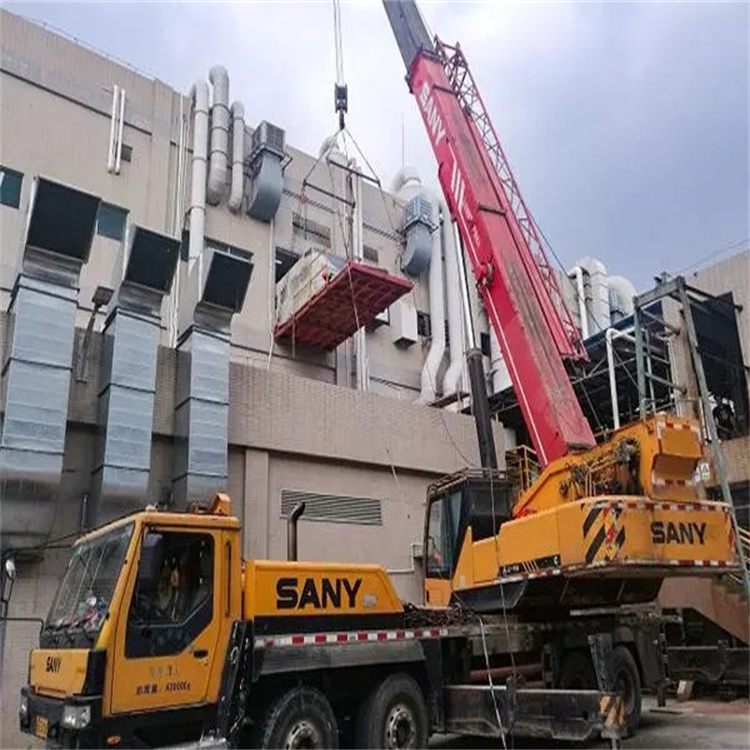 谷城一百吨吊车吊臂多长